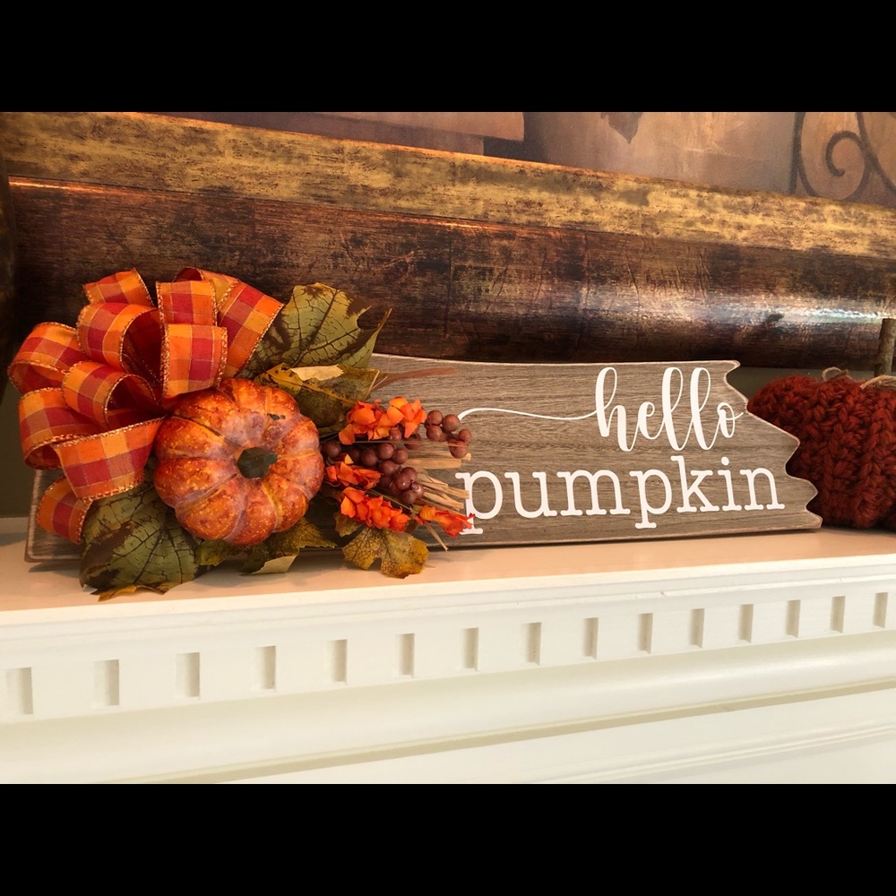 HANDMADE  wood sign 🎃